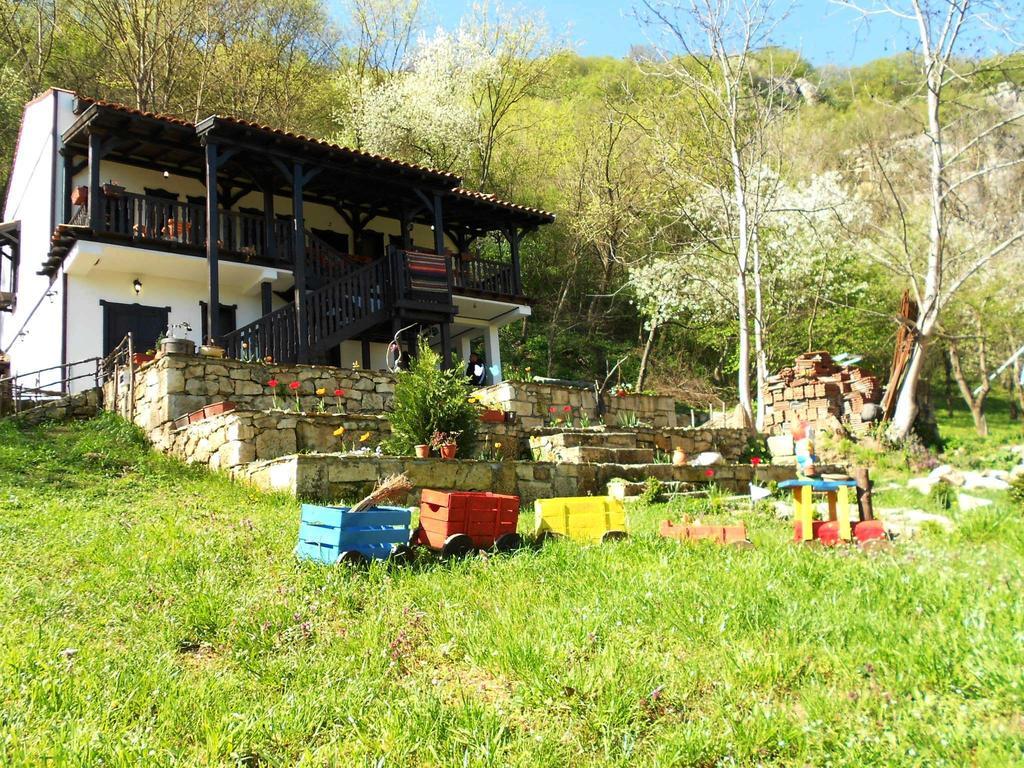 Milkovata Guest House Koshov Dış mekan fotoğraf